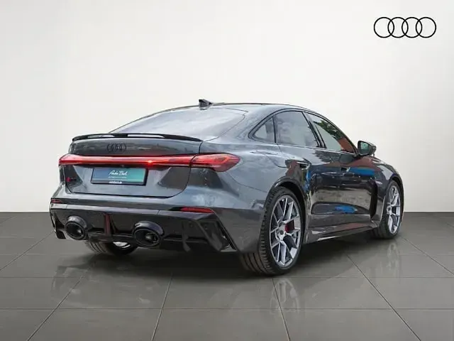 Gebraucht Audi RS5 Sport 639 PS (469 kW) 2026 Daytonagrau perleffekt Limousine