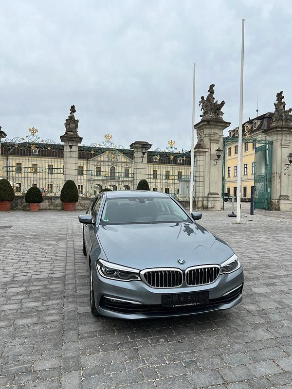 Gebraucht BMW 520 190 PS (139 kW) 2019 Grau Limousine