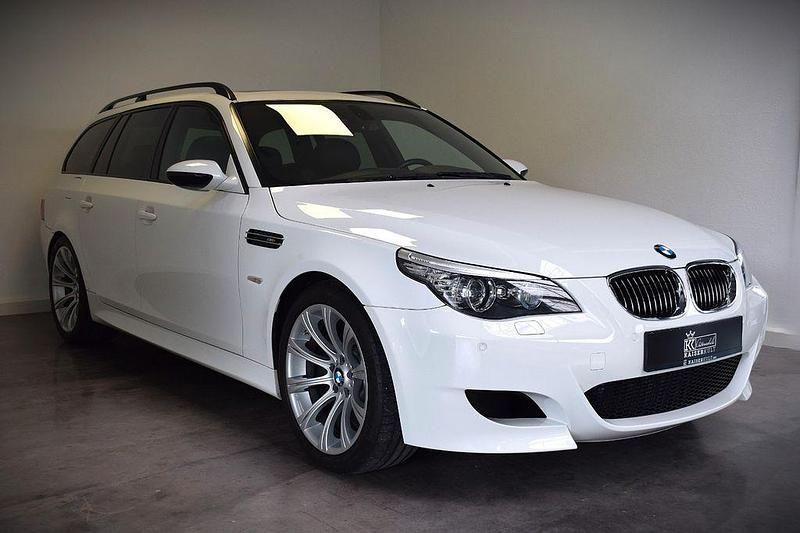 Weiß Gebraucht 2007 BMW M5 Performance Kombi | 70.000 € - Bild 1/4