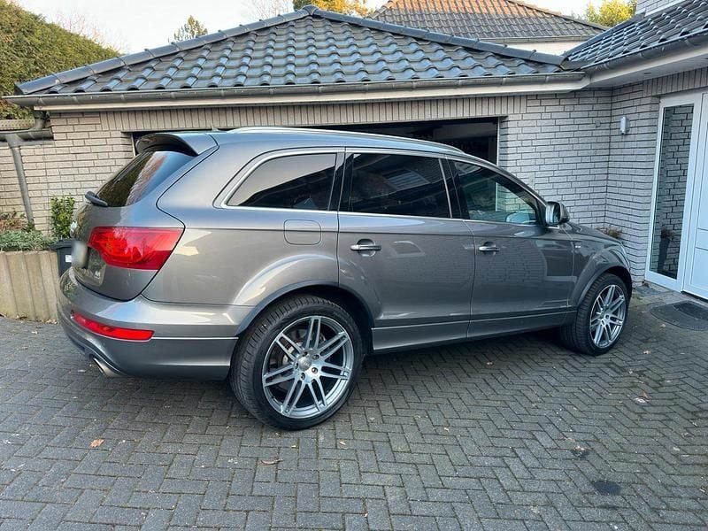 Usata Audi Q7 340 CV (250 kW) 2012 Argento SUV