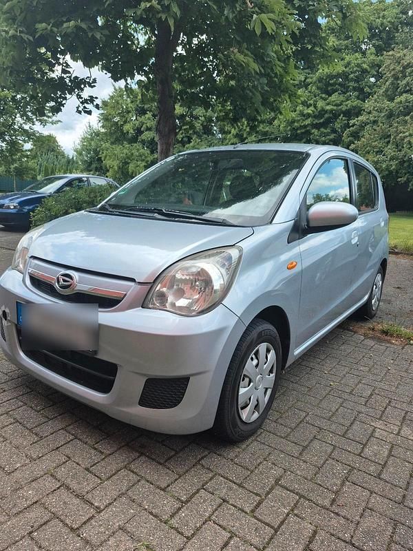 Silber Gebraucht 2008 Daihatsu Cuore Kleinwagen | 650 € (Superpreis) - Bild 1/4