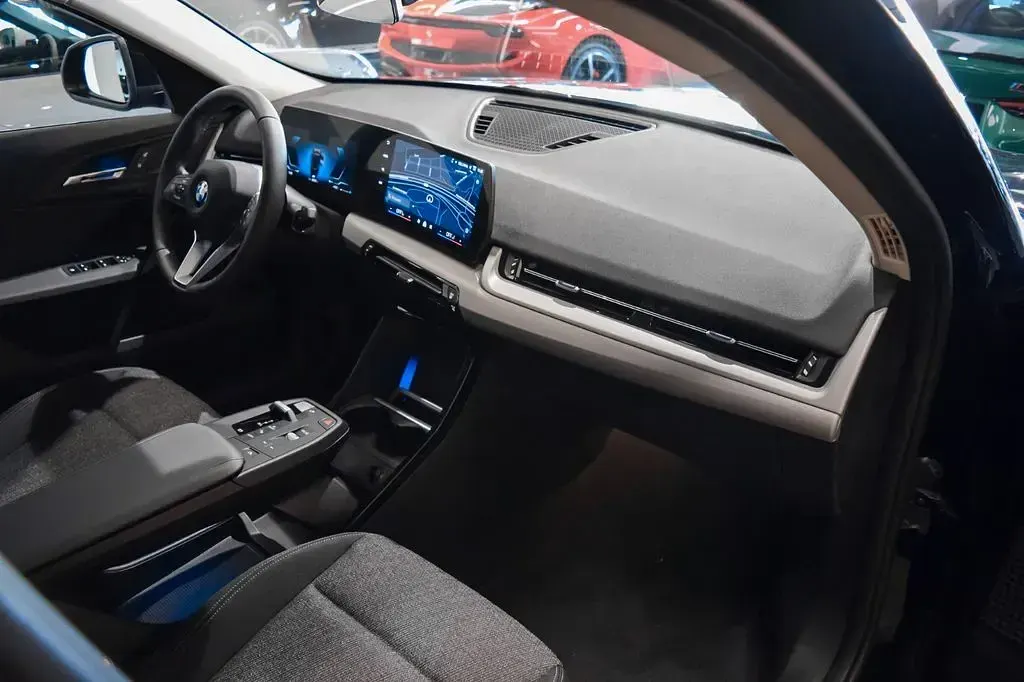 Gebraucht BMW X2 163 PS (119 kW) 2026 Schwarz SUV