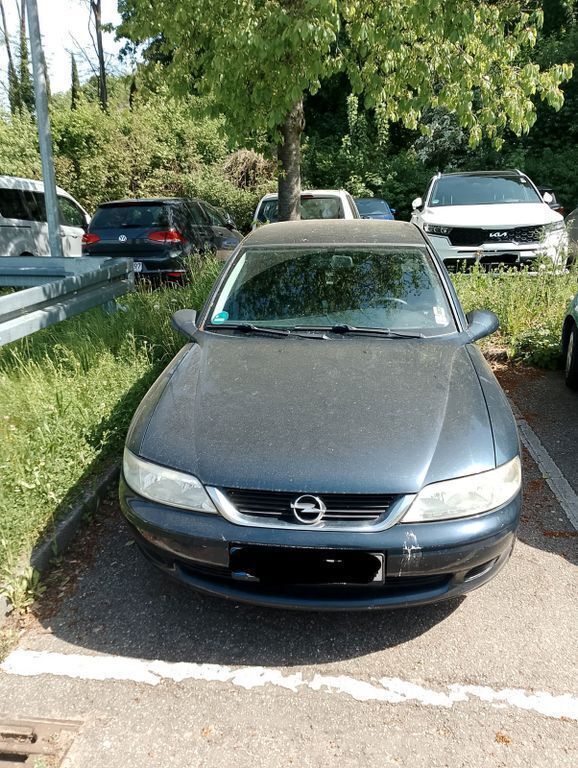 Blau Gebraucht 1999 Opel Vectra Limousine | 850 € (Superpreis) - Bild 1/4