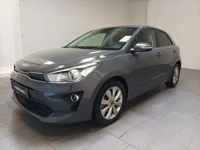Gebraucht Kia Rio Spirit 101 PS (74 kW) 2023 Grau Kleinwagen