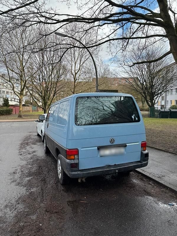 Second-hand VW Transporter 78 CP (57 kW) 2000 Albastru Van