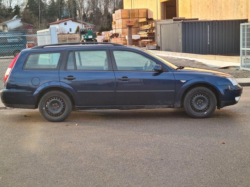 Gebraucht Ford Mondeo Ambiente 110 PS (80 kW) 2006 Blau Kombi