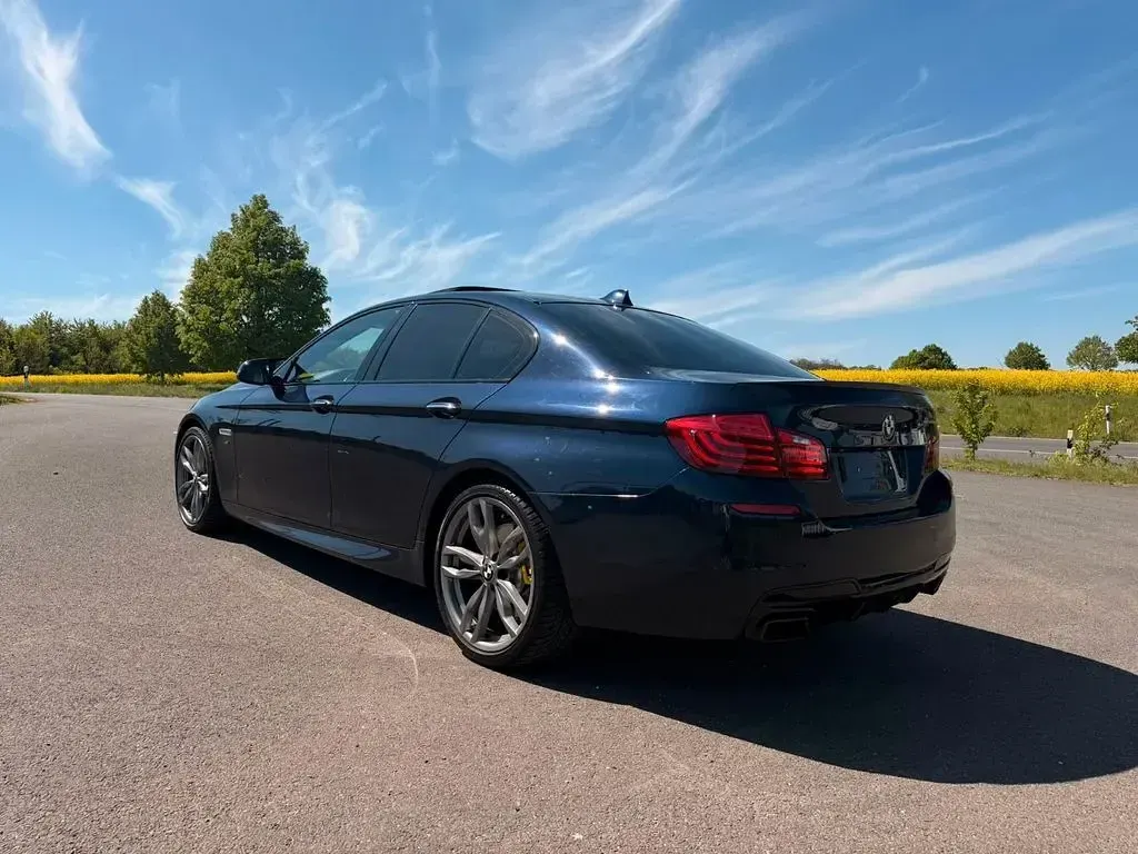 Gebraucht BMW M550 Performance 381 PS (280 kW) 2015 Weiß Limousine
