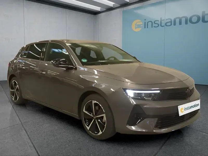 Gebraucht Opel Astra 131 PS (96 kW) 2024 Grau Kleinwagen