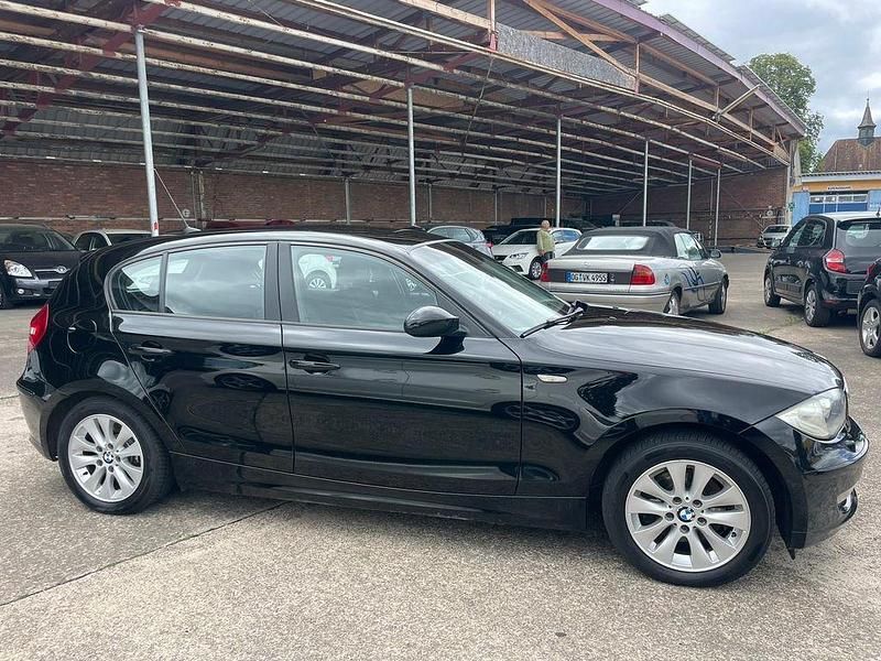 Gebraucht BMW 120 Advantage 177 PS (130 kW) 2010 Schwarz Kleinwagen