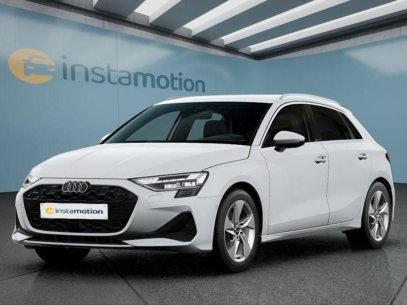 Grau Neu 2025 Audi A3 Sportback Kleinwagen | 33.999 € (Guter Preis) - Bild 1/4