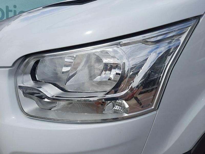 Neu Ford Transit Trend 131 PS (96 kW) 2025 Weiß Limousine