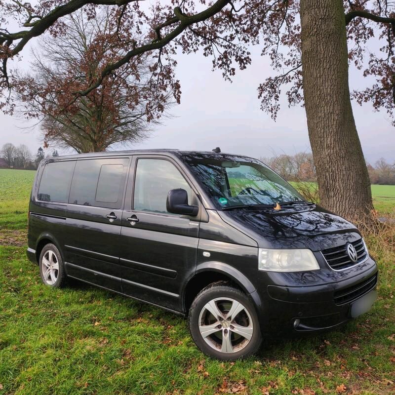 Schwarz Gebraucht 2006 VW T5 Edition Van | 12.999 € (Etwas zu teuer) - Bild 1/4