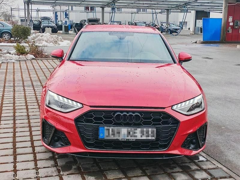 Gebraucht Audi A4 S-Line 163 PS (119 kW) 2022 Rot Kombi