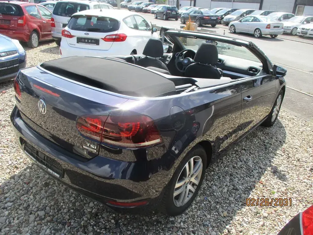Gebraucht VW Golf Cabriolet 105 PS (77 kW) 2012 Violet Cabrio