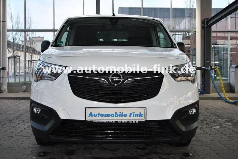 Gebraucht Opel Combo Edition 102 PS (75 kW) 2022 Weiß Van / Kleinbus