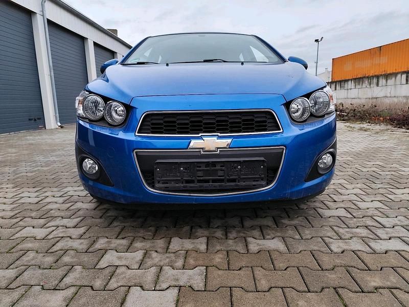 Gebraucht Chevrolet Aveo 116 PS (85 kW) 2012 Blau Kleinwagen