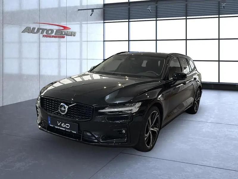 Schwarz Gebraucht 2024 Volvo V60 Plus Kombi | 42.900 € (Fairer Preis) - Bild 1/4