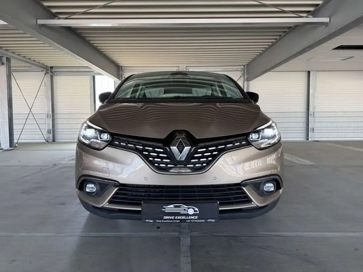 Gebraucht Renault Scénic IV Initiale Paris 160 PS (117 kW) 2018 Braun Van / Kleinbus