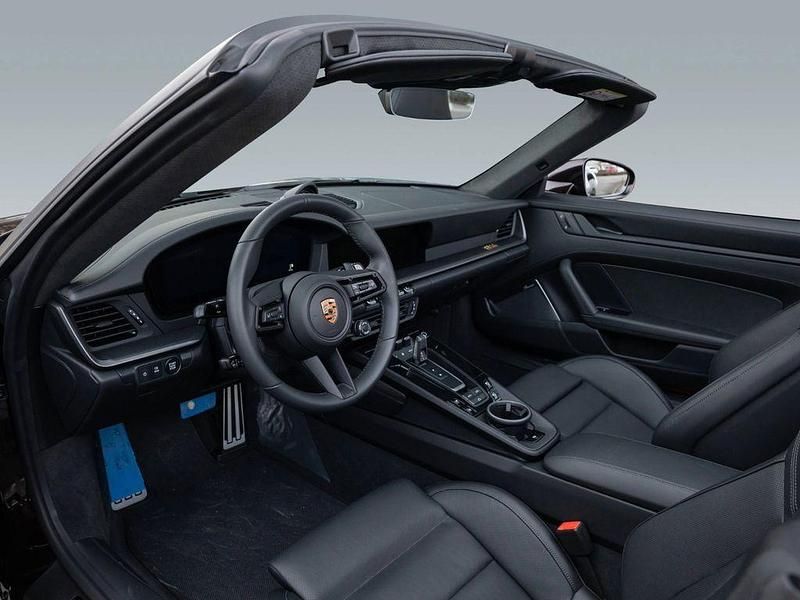 Ny Porsche 992 541 HK (397 kW) 2026 Rød Cabriolet