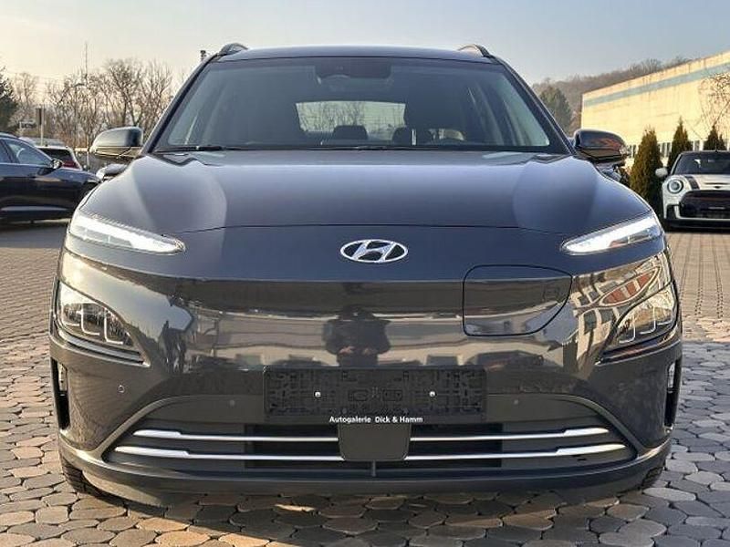 Gebraucht Hyundai Kona Trend 100 kW (136 PS) 2021 Grau SUV