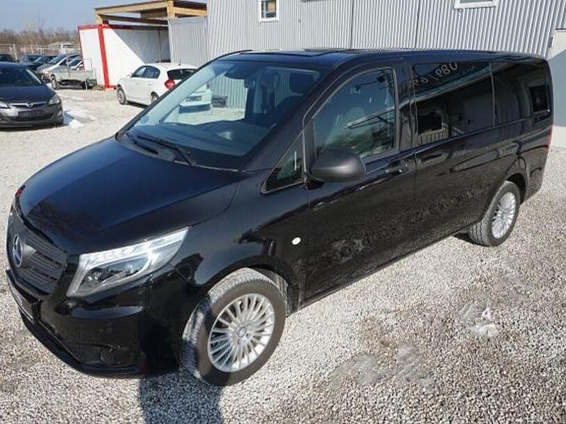 Gebraucht Mercedes Vito 190 PS (139 kW) 2015 Obsidianschwarz metallic Van