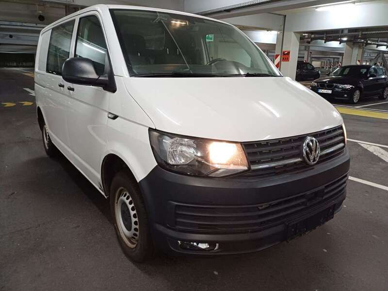 Candyweiß Gebraucht 2017 VW T6 Van | 17.750 € - Bild 1/4