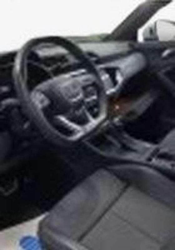 Gebraucht Audi Q3 Advanced Plus 150 PS (110 kW) 2023 Gletscherweiß metallic SUV