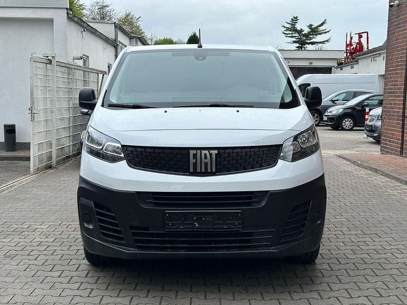 Gebraucht Fiat Scudo 144 PS (105 kW) 2023 Weiß Van