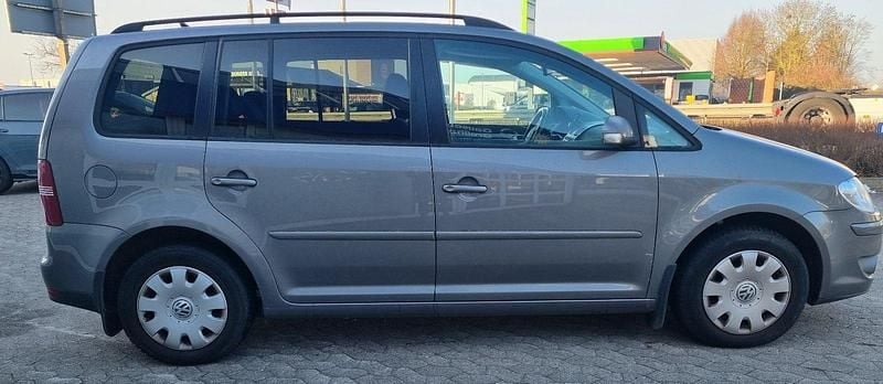 Gebraucht VW Touran 140 PS (102 kW) 2009 Grau Van / Kleinbus
