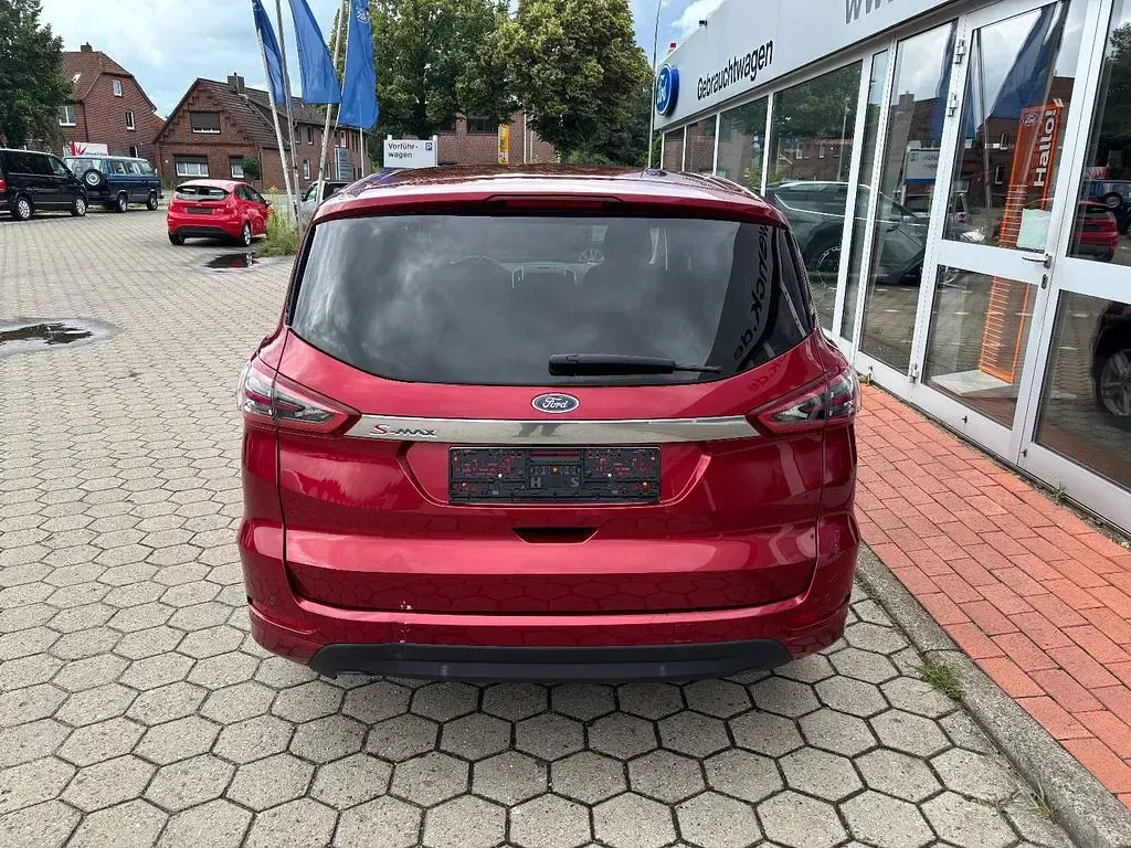 Gebraucht Ford S-MAX Business Edition 160 PS (117 kW) 2018 Rot Van / Kleinbus