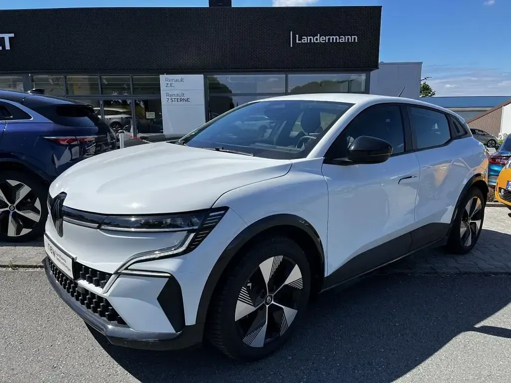 Gebraucht Renault Mégane Equilibre 96 kW (131 PS) 2022 Polar weiss Limousine