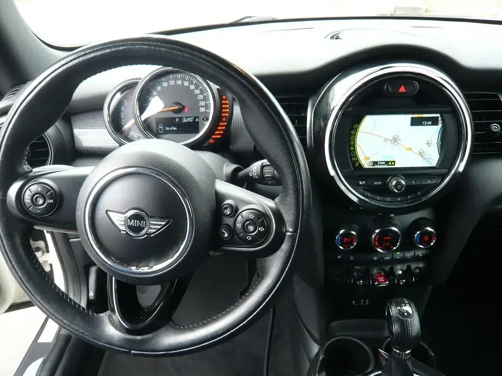 Gebraucht Mini Cooper D Cabriolet 116 PS (85 kW) 2017 Weiß Cabrio
