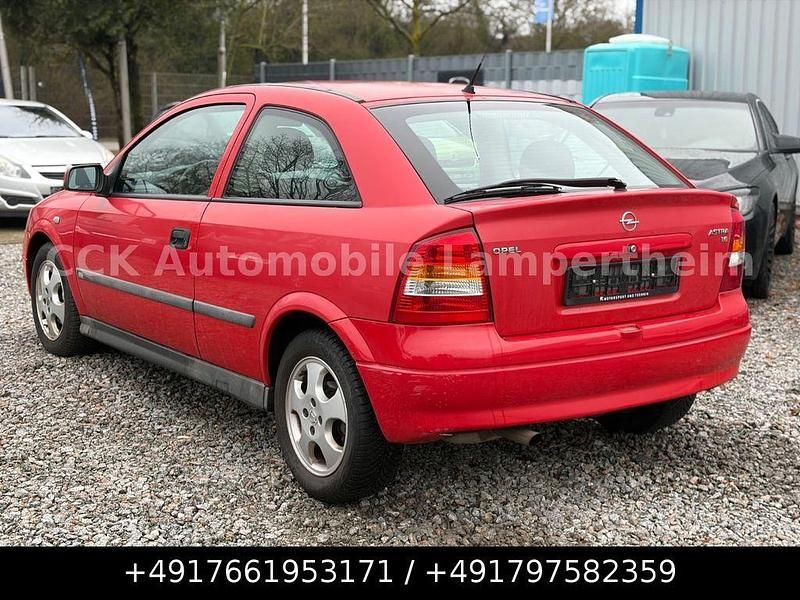 Gebraucht Opel Astra Comfort 84 PS (61 kW) 2001 Rot Limousine