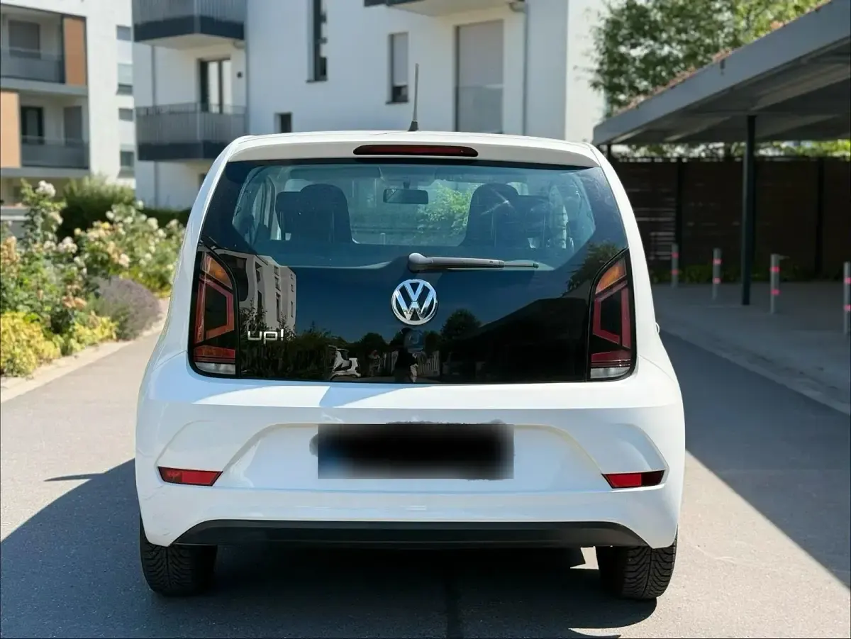 Gebraucht VW up! 60 PS (44 kW) 2018 Weiß Kleinwagen