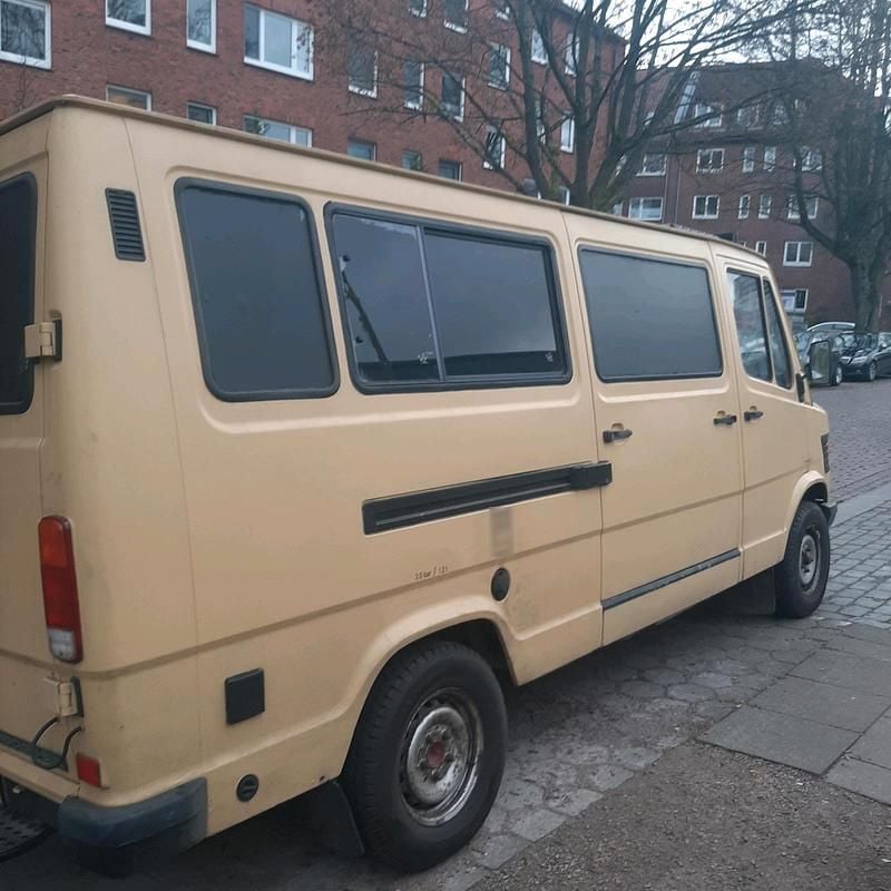 Gebraucht Mercedes T1 104 PS (76 kW) 1994 Beige Van