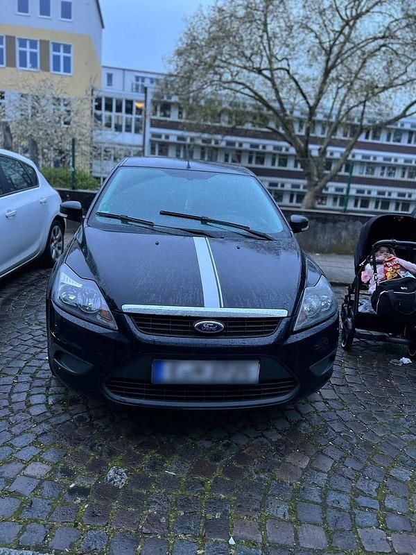 Gebraucht Ford Focus 90 PS (66 kW) 2010 Schwarz Kombi