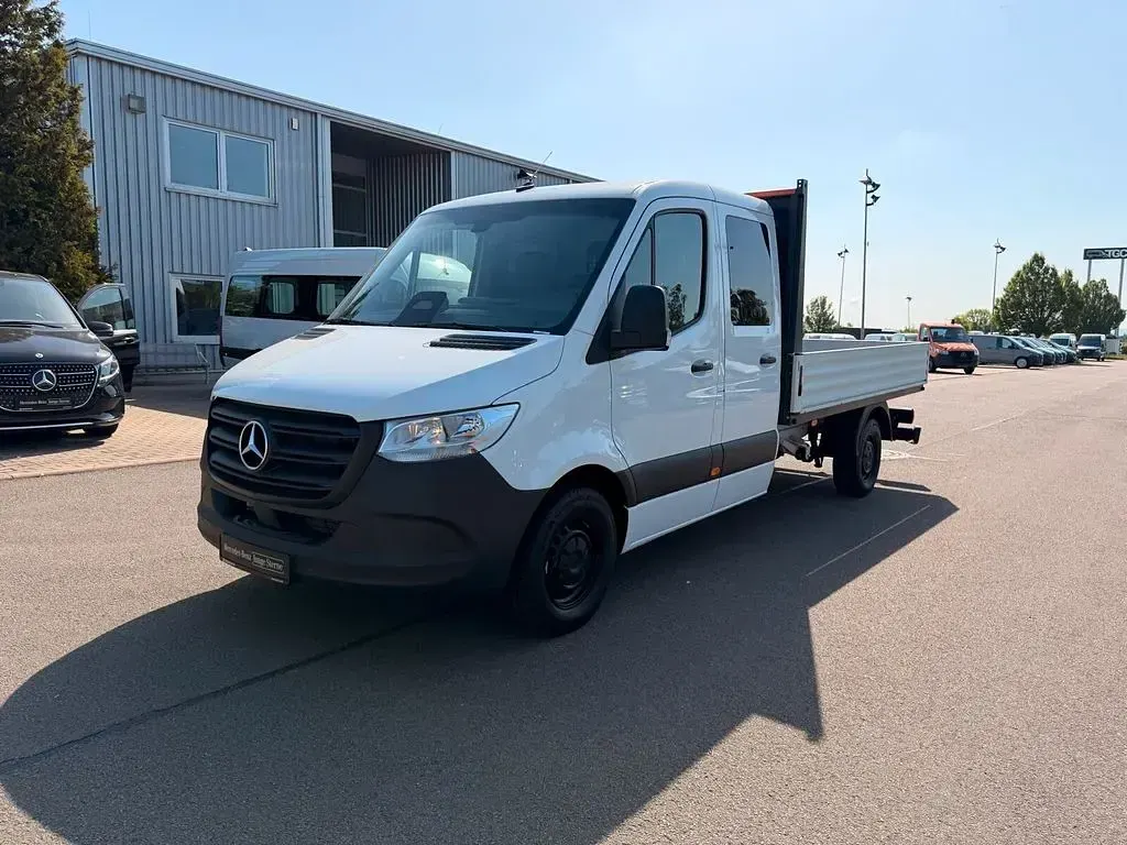 Używany Mercedes Sprinter 170 KM (125 kW) 2025 Biały Van