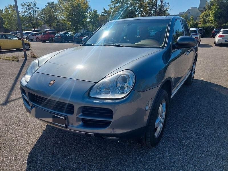 Grau Gebraucht 2003 Porsche Cayenne S SUV | 8.000 € (Fairer Preis) - Bild 1/4