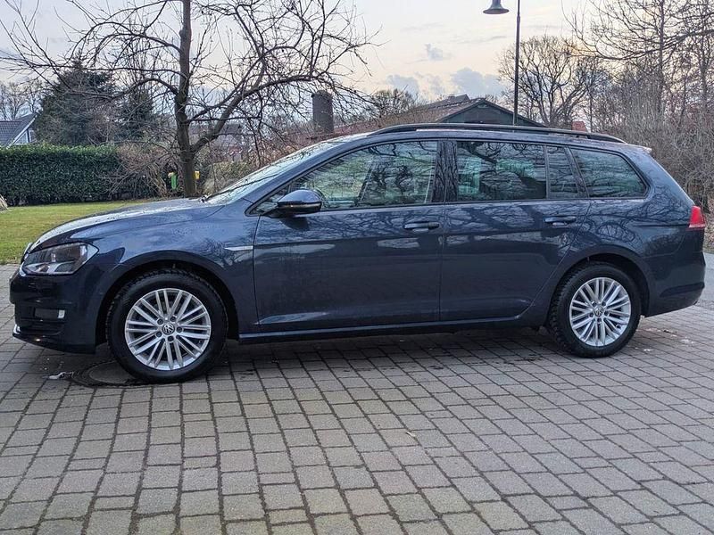 Gebraucht VW Golf VII Cup 105 PS (77 kW) 2015 Blau Kombi