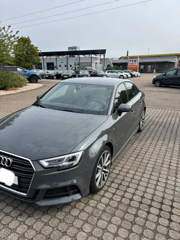 Gebraucht Audi A3 S-Line 190 PS (139 kW) 2016 Grau Limousine