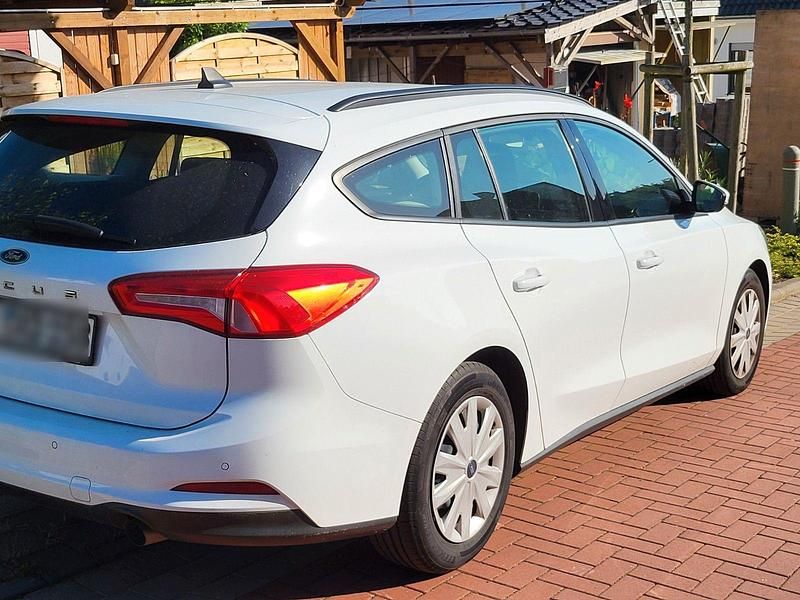 Gebraucht Ford Focus 150 PS (110 kW) 2021 Grau Kombi