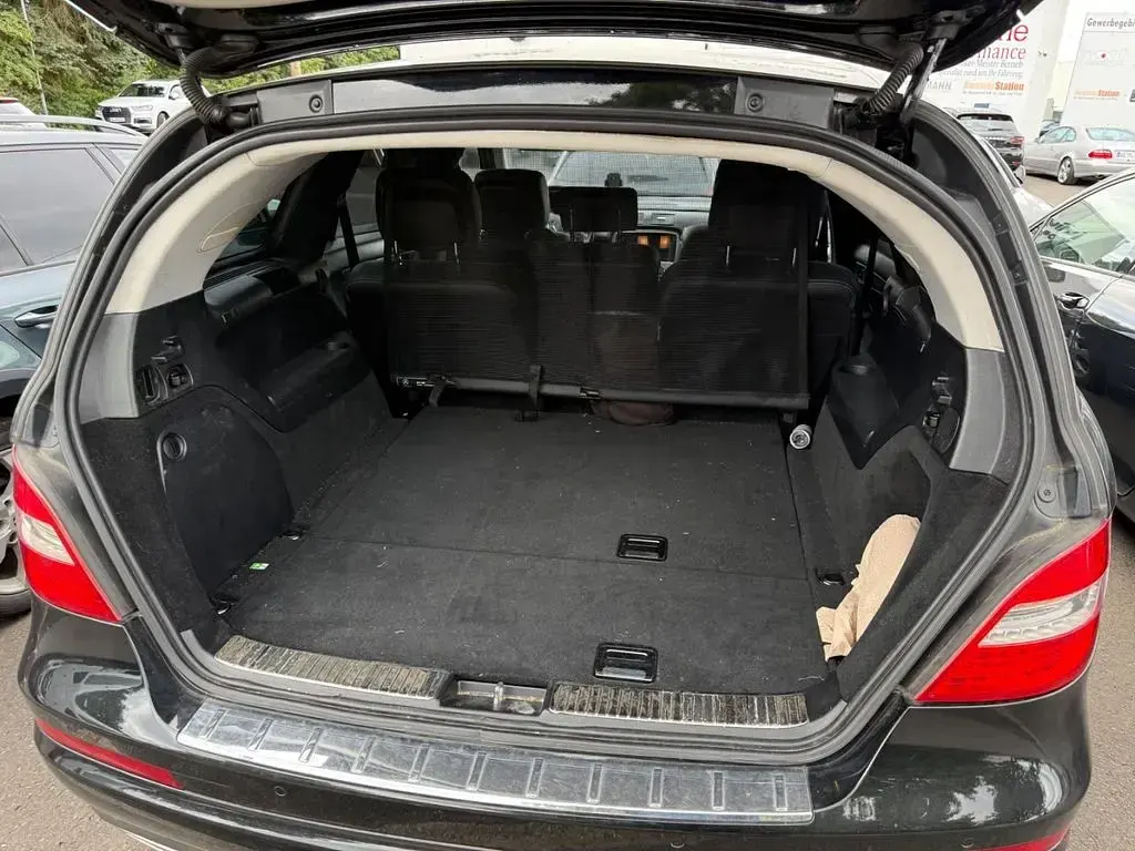 Gebraucht Mercedes R350 265 PS (194 kW) 2010 Schwarz Kombi