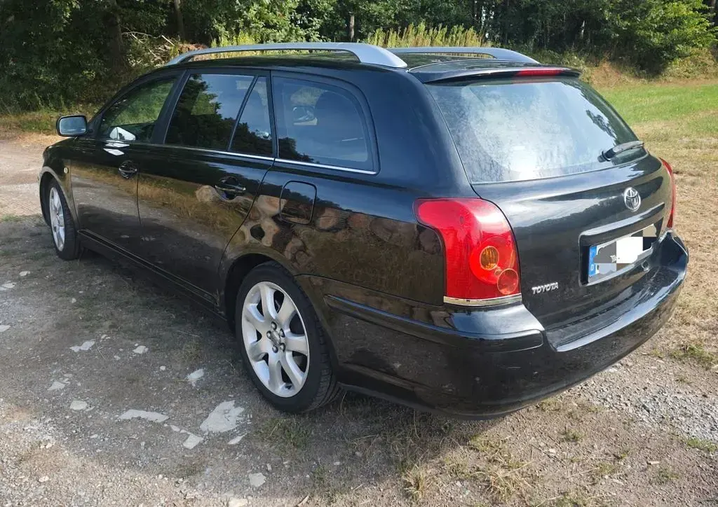 Gebraucht Toyota Avensis Executive 147 PS (108 kW) 2005 Schwarz Kombi