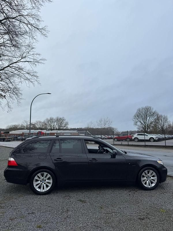Gebraucht BMW 520 163 PS (119 kW) 2006 Schwarz Kombi