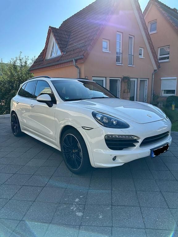 Weiß Gebraucht 2014 Porsche Cayenne S SUV | 26.900 € (Fairer Preis) - Bild 1/4