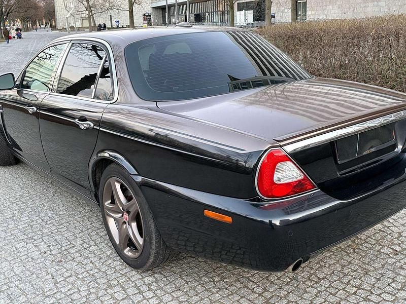 Gebraucht Jaguar XJ8 Executive 298 PS (219 kW) 2008 Schwarz Limousine