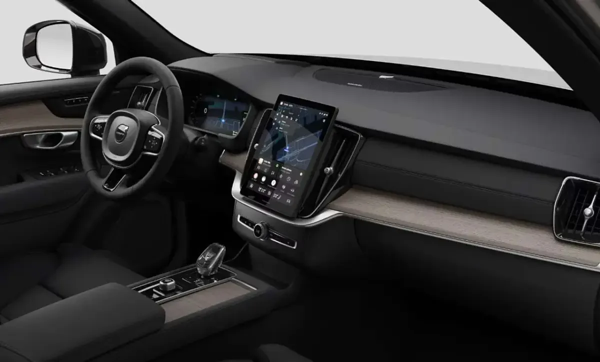Neu Volvo XC90 Plus 455 PS (334 kW) 2026 Silber SUV