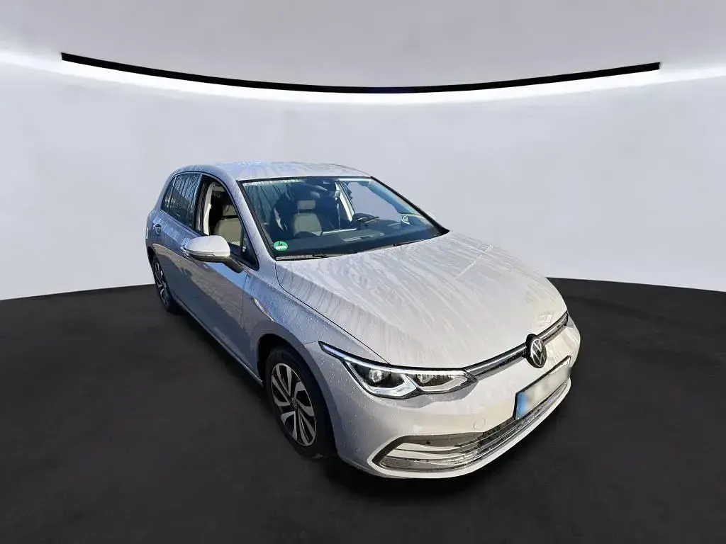 Gebraucht VW Golf VIII Active 150 PS (110 kW) 2023 Mondsteingrau Limousine