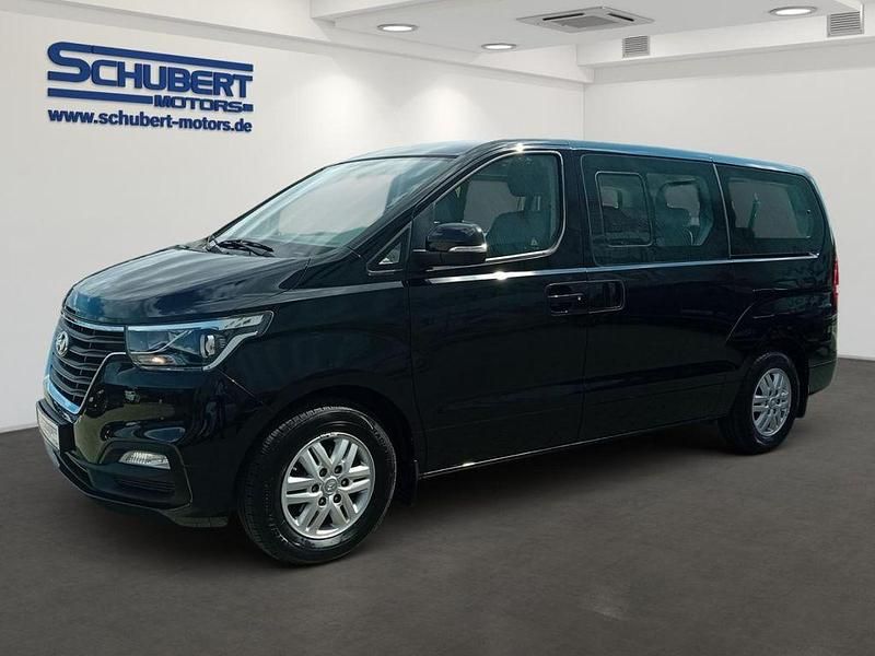 Schwarz Gebraucht 2019 Hyundai H-1 Trend Van / Kleinbus | 28.500 € (Fairer Preis) - Bild 1/4