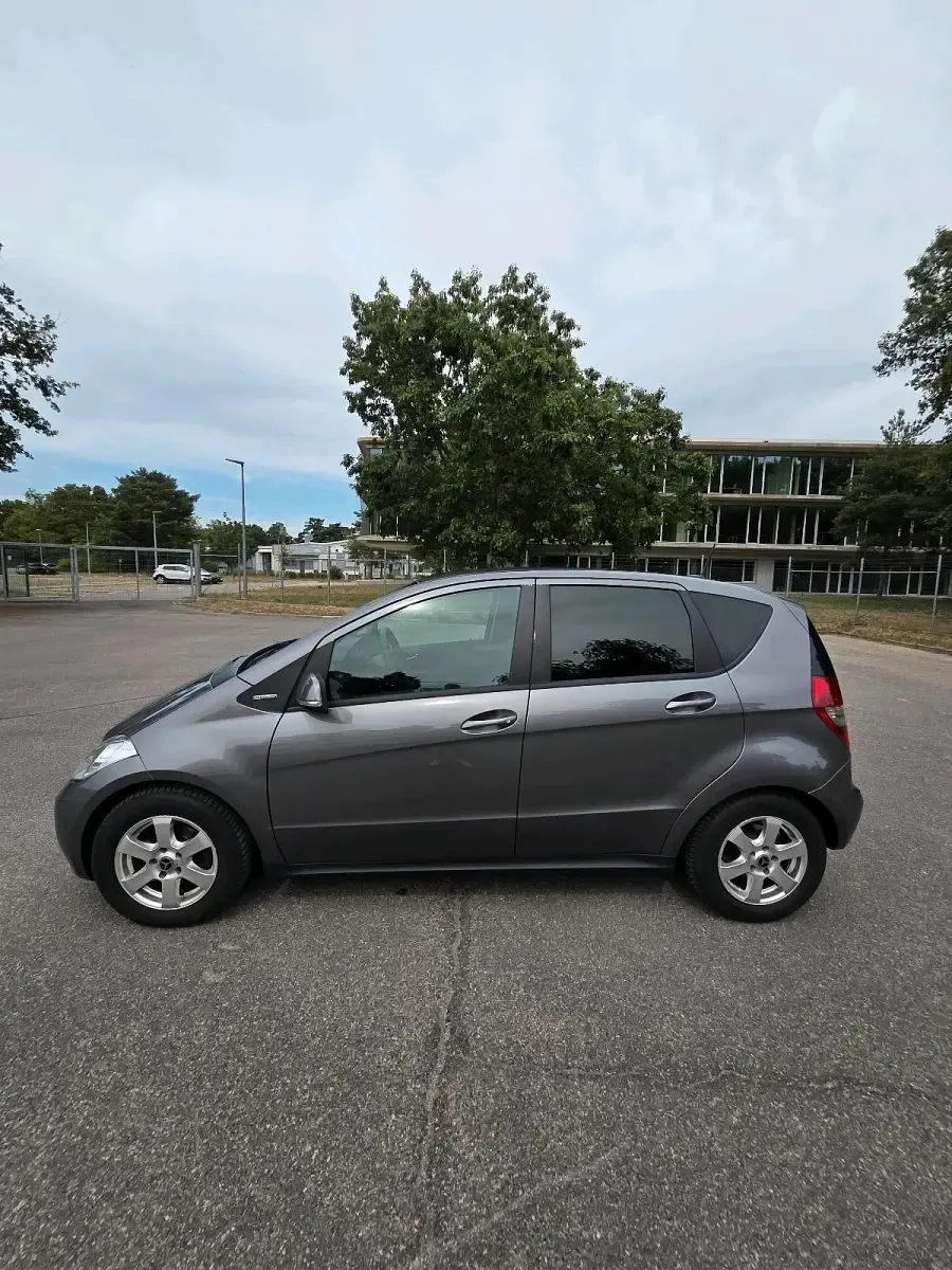 Gebraucht Mercedes A160 82 PS (60 kW) 2011 Braun Kombi
